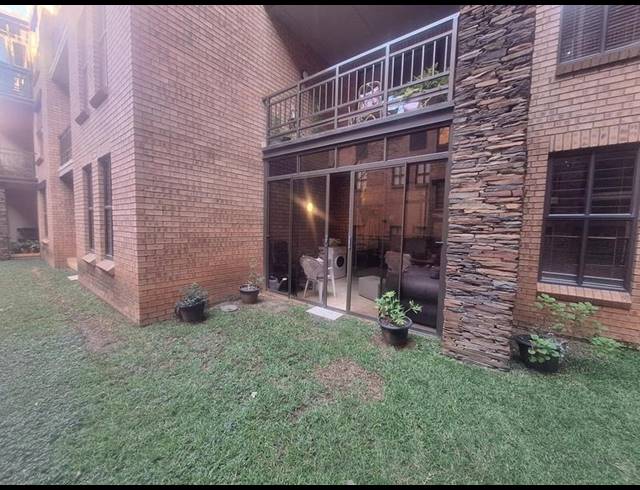 1 BEDROOM APARTMENT FOR SALE IN NEWLANDS